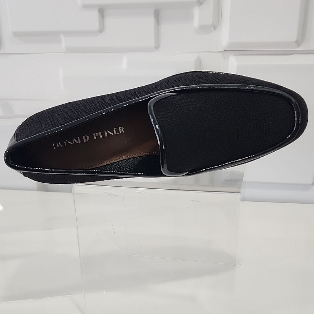 Donald J. Pliner Black Women's Loafers - Picture 2 of 6